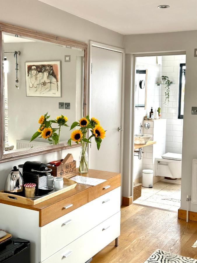 Heathers Loft Space Apartment London Exterior photo
